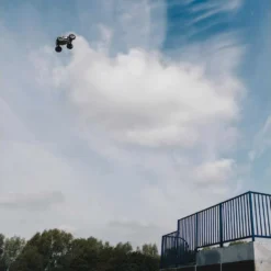 Arrma Notorious 6S 4WD BLX 1/8 Stunt Truck RTR Black 11 Arrma Notorious 6S 4WD BLX 1/8 Stunt Truck RTR Black -RC TRUCKS Outlet Shop ara8611v5t1 3