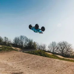 Arrma Notorious 6S 4WD BLX 1/8 Stunt Truck RTR Blue -RC TRUCKS Outlet Shop ara8611v5t2 5