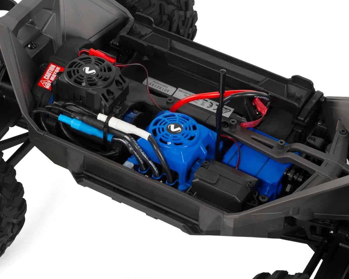 Traxxas Maxx: 1/10 Scale 4WD Brushless Electric Monster Truck with TSM Solar Flare 4 Traxxas Maxx: 1/10 Scale 4WD Brushless Electric Monster Truck with TSM Solar Flare - Image 2